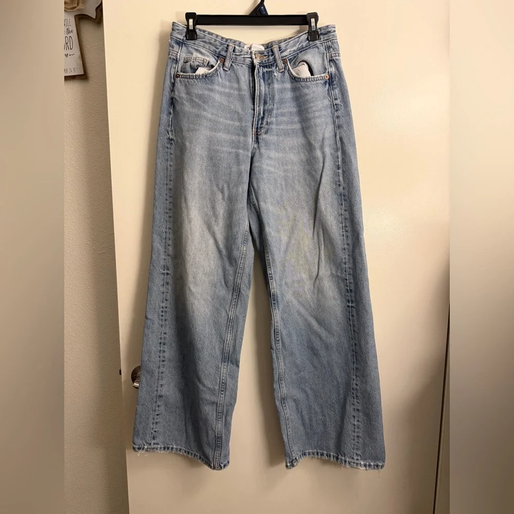 Zara Light Blue Flare Jeans - Picture 1 of 3